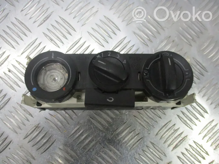 Volkswagen Fox Przełącznik / Włącznik nawiewu dmuchawy 6Q0819045T