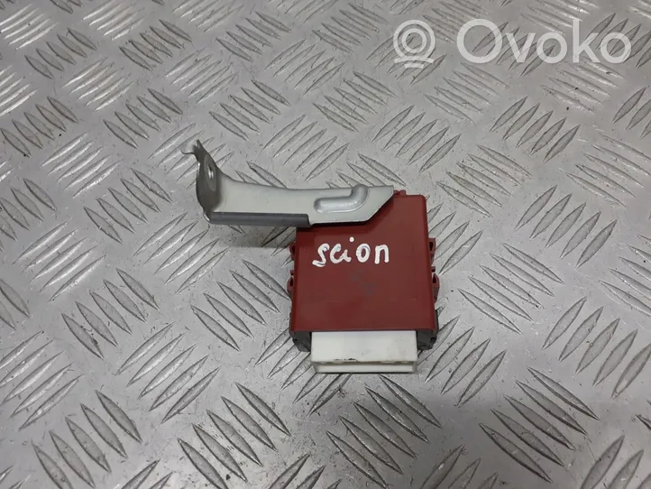 Scion xA Oven keskuslukituksen ohjausyksikön moduuli 85980-52060