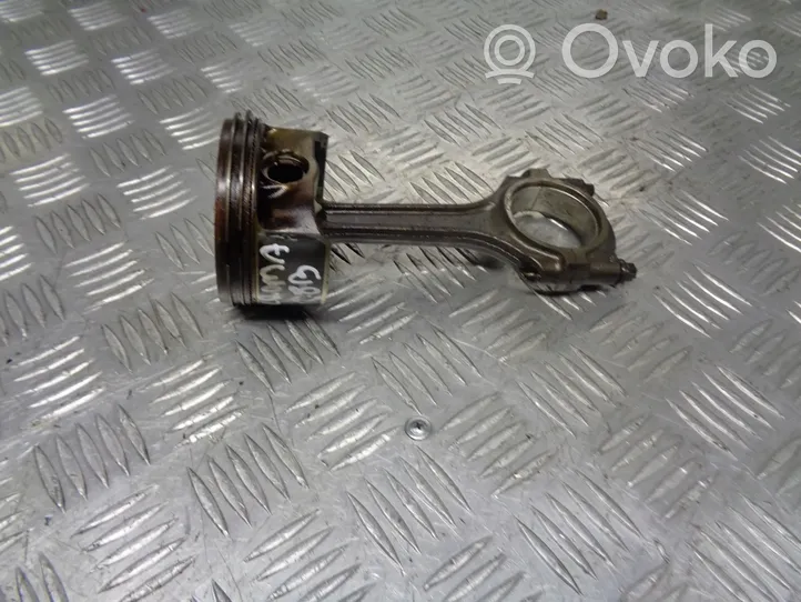 Fiat Croma Piston avec bielle 