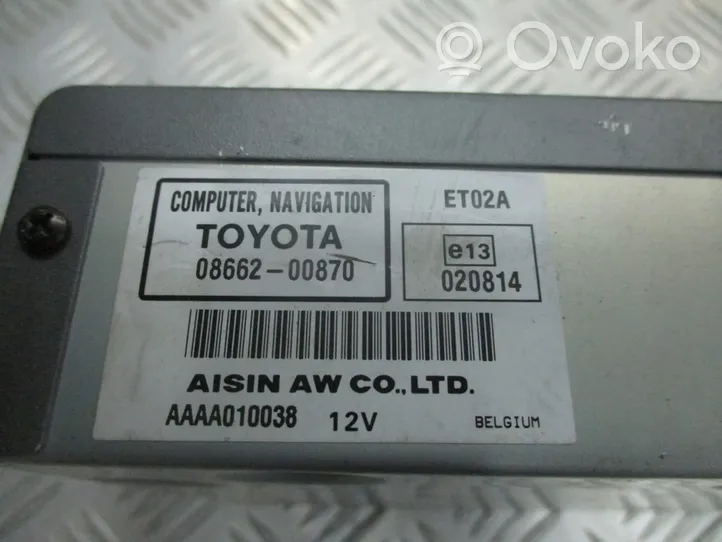 Toyota Avensis T250 Konsola środkowa / Radio / GPS 08662-00870