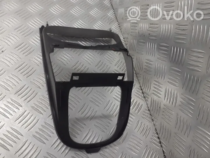 Peugeot 307 Rivestimento in plastica cornice della leva del cambio 9636013877