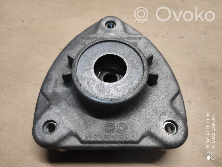 Mercedes-Benz A W176 Supporto di montaggio della molla elicoidale A2463230020