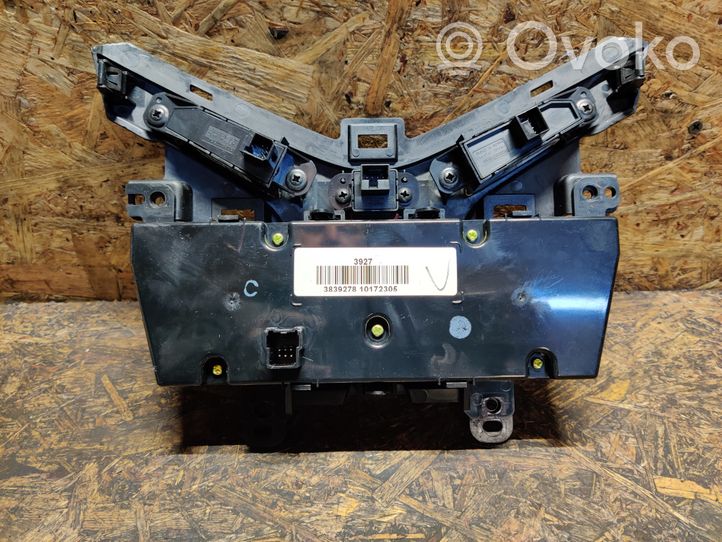 Chevrolet Cruze Climate control unit 3839278