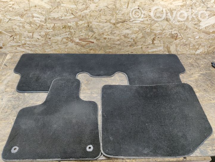 Citroen DS7 Crossback Car floor mat set 9820606777