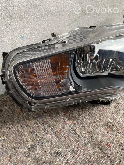 Mitsubishi ASX Lampa przednia LAMPA