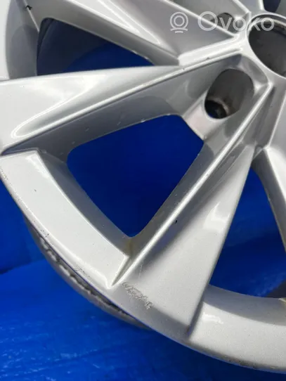 Volkswagen PASSAT B8 R17 alloy rim 