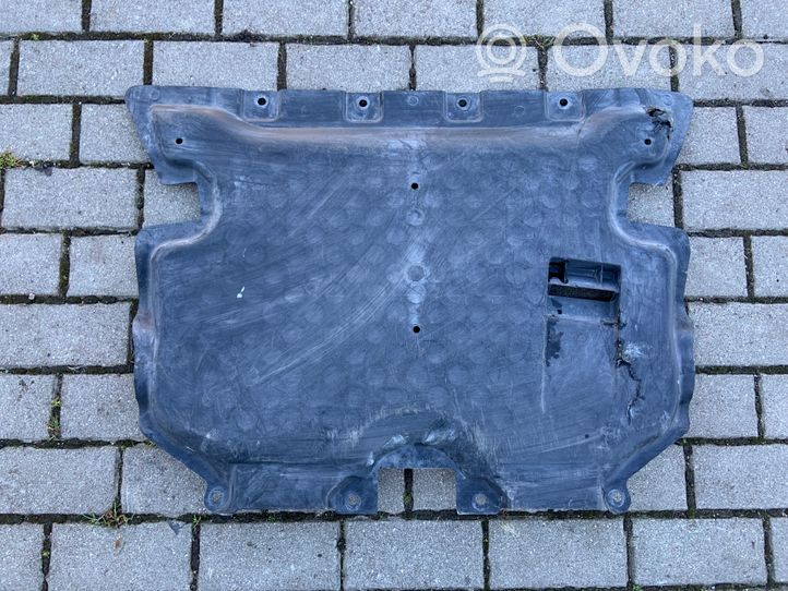 Mercedes-Benz C W205 Engine splash shield/under tray A2055240330