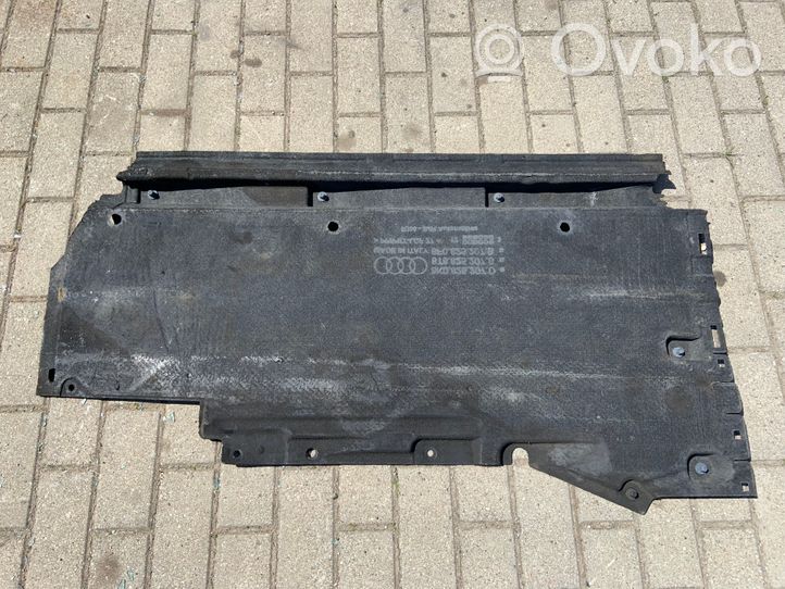 Audi A5 8T 8F Osłona środkowa podwozia 8K0825207D