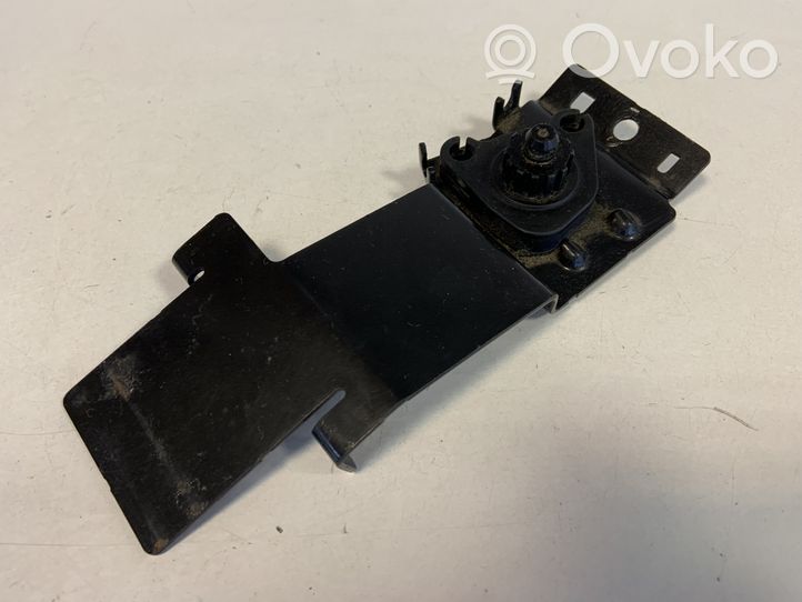 Audi A5 Poignée, déverrouillage du capot moteur 8W6823529