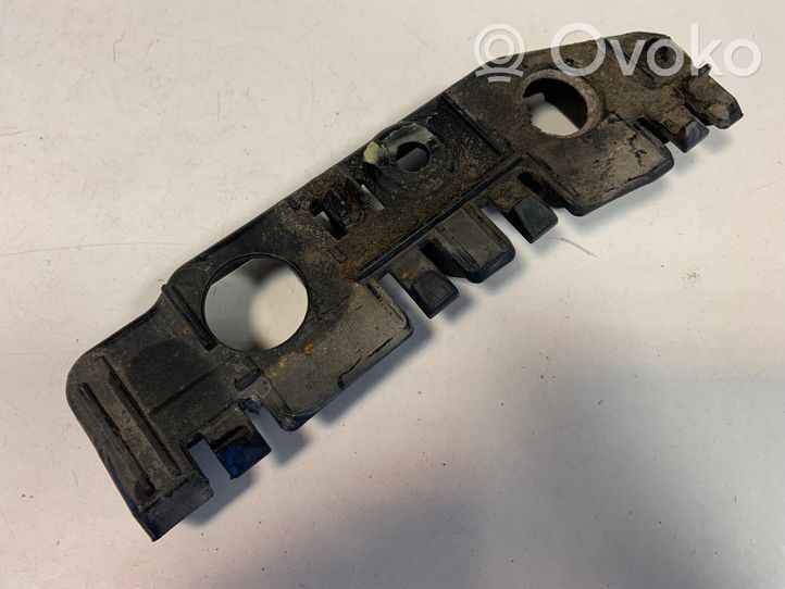 Audi A5 Fender mounting bracket 8W6853922