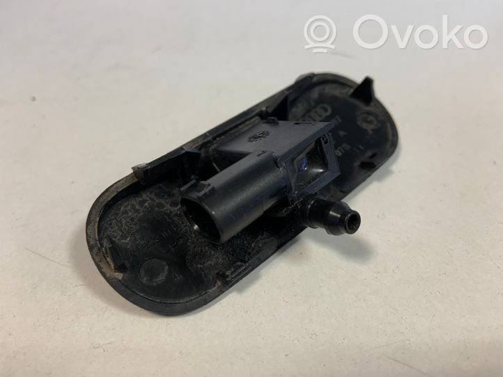 Audi A7 S7 4G Ugello a spruzzo lavavetri per parabrezza 4G8955987