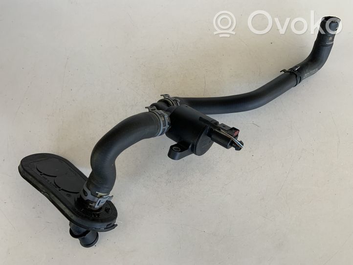 Audi A4 S4 B9 Pompa elettrica dell’acqua/del refrigerante ausiliaria 4H0121671D