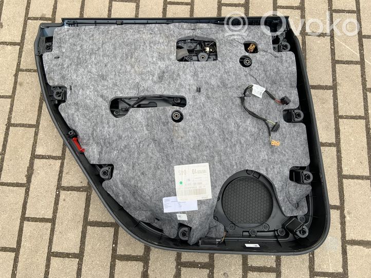 Audi Q7 4M Takaoven verhoilu 4M0863981