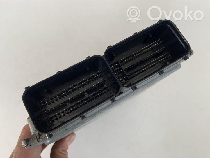 Audi Q7 4M Calculateur moteur ECU 06E907425