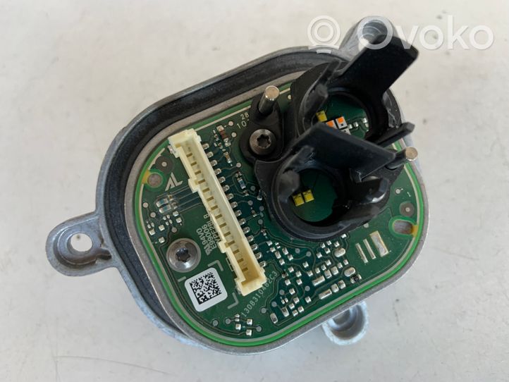 Audi A4 S4 B9 LED-liitäntälaitteen ohjausmoduuli 1305715395