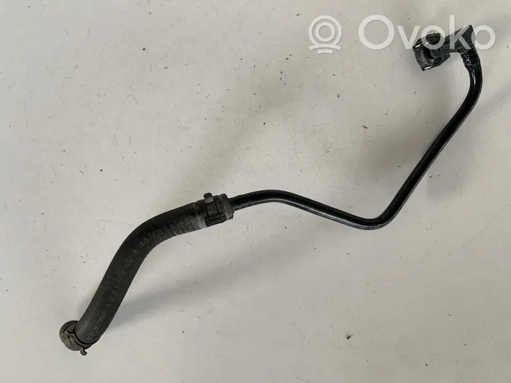 Audi Q7 4M Tubo flessibile del liquido di raffreddamento del motore 4M0121081BP