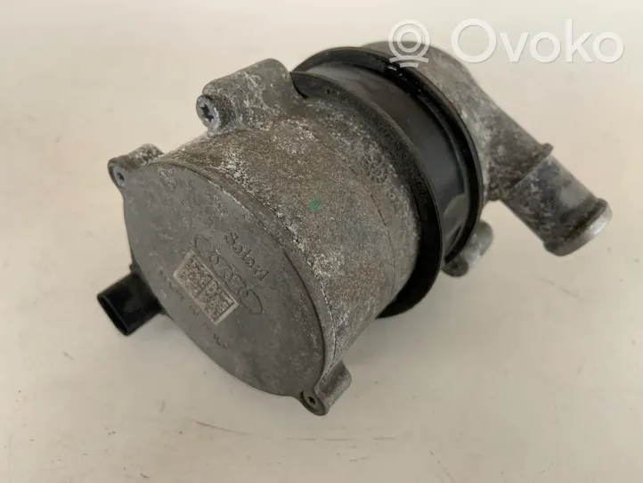 Audi Q7 4M Water pump 4H0965567A