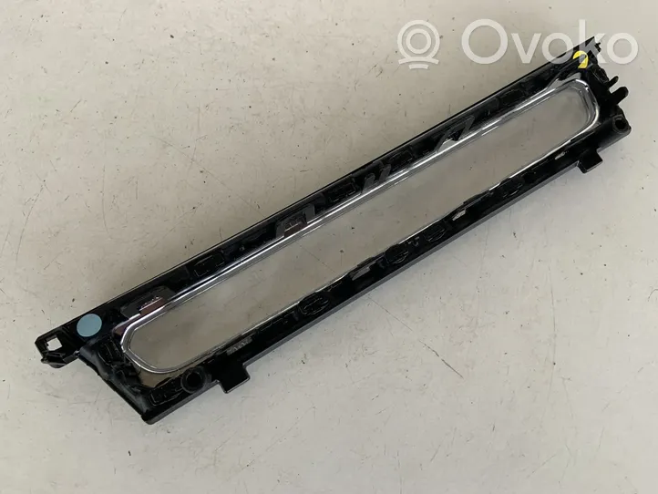 Audi Q7 4M Dashboard glove box trim 4M1853240A