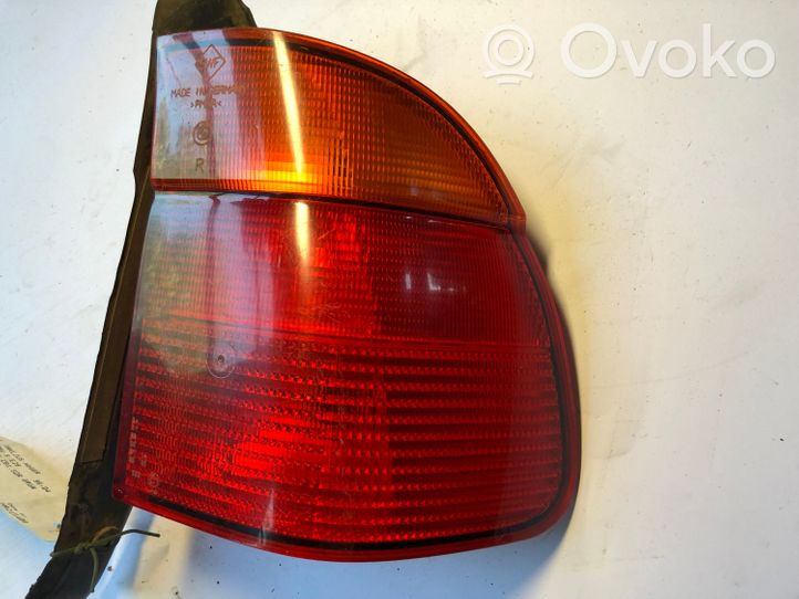 BMW 5 E39 Rear/tail lights 8361672