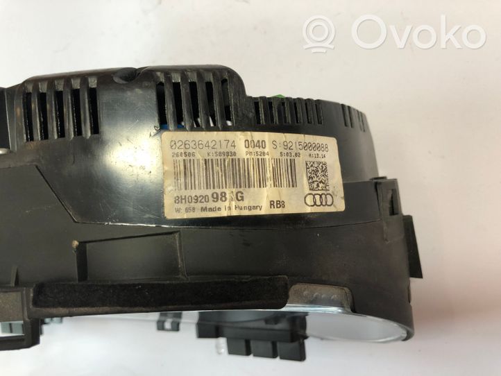 Audi RS4 Tachimetro (quadro strumenti) 8H0920981G