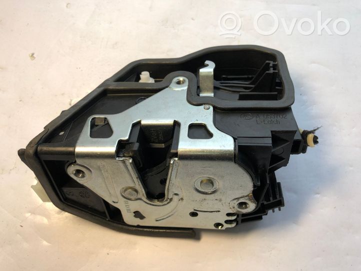 BMW 3 F30 F35 F31 Serrure de porte avant 7229461