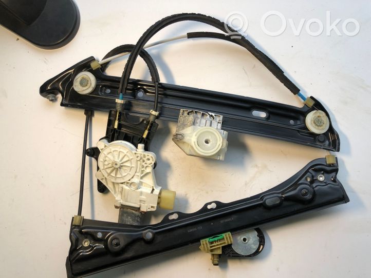 BMW 4 F32 F33 Alzacristalli della portiera anteriore con motorino 938584