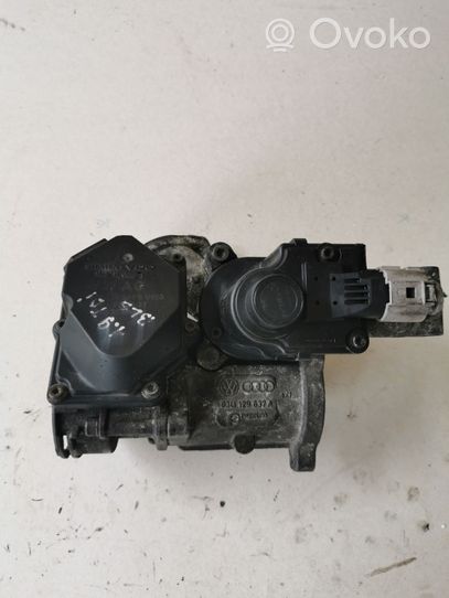 Volkswagen Caddy EGR valve 03G129637A