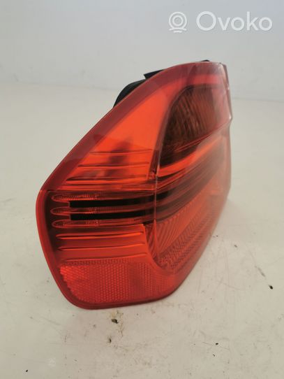 BMW 3 E90 E91 Rear/tail lights 6937457