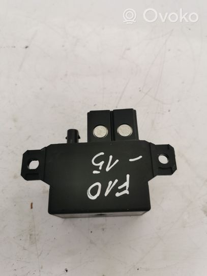 BMW 5 F10 F11 Ignition relay 9198302