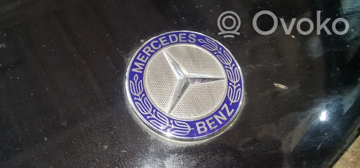 Mercedes-Benz C AMG W204 Vano motore/cofano 5802938001