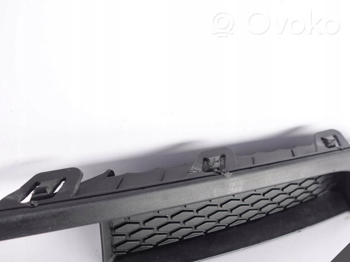 Porsche Macan Grille inférieure de pare-chocs avant 95B807824A