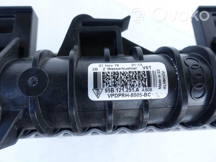 Porsche Macan Radiatore di raffreddamento 95B121251A