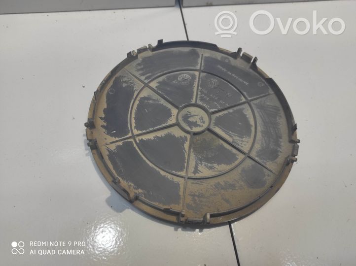 Volkswagen PASSAT B5 Takaoven kaiuttimen kehys 1H4868647