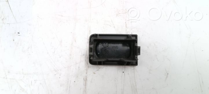 Volkswagen Bora Autres pièces du tableau de bord 1J0858180B