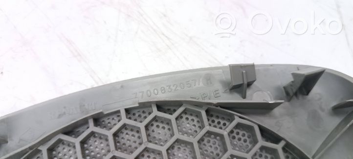 Renault Scenic I Maskownica głośnika bocznego deski rozdzielczej 7700832057