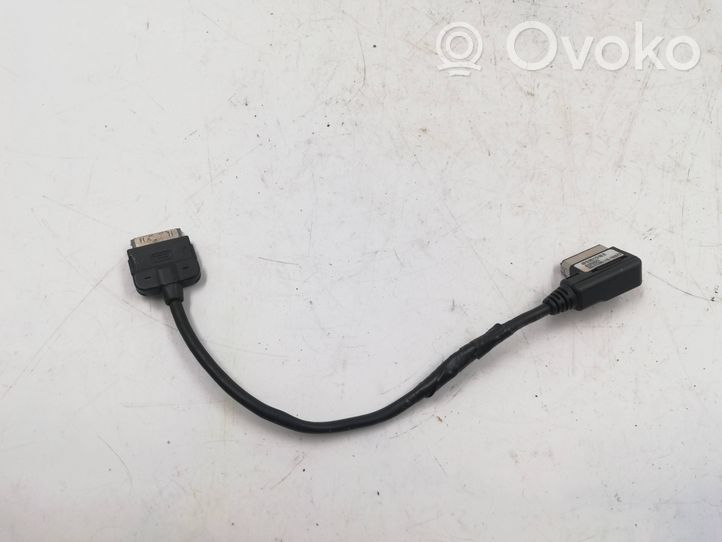 Audi Q7 4L Presa connettore iPod 4F0051510E