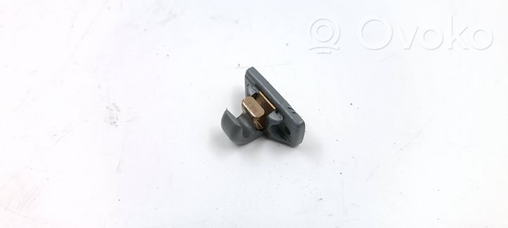 Audi A6 S6 C4 4A Clip/gancio/supporto per aletta parasole 443857562B