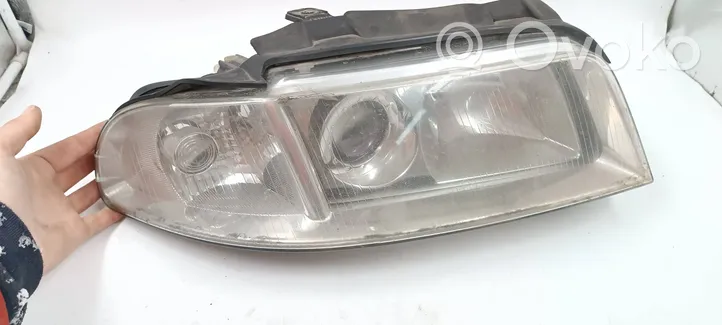 Audi A4 S4 B5 8D Lampa przednia 8D0941004