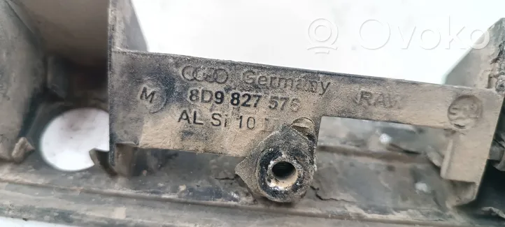 Audi A4 S4 B5 8D Listwa oświetlenie tylnej tablicy rejestracyjnej 8D9827576