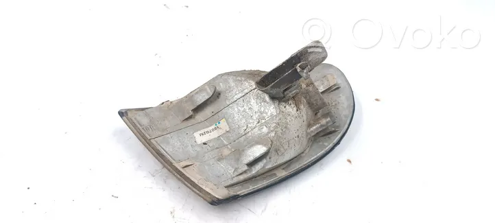 Audi A4 S4 B5 8D Frontblinker 180702M