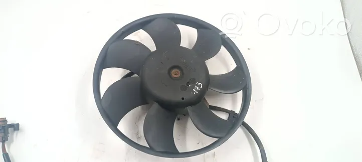 Audi A4 S4 B5 8D Ventilatore di raffreddamento elettrico del radiatore 