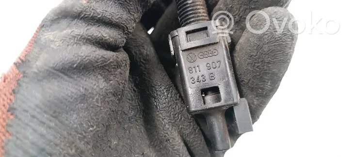 Audi 100 S4 C4 Sajūga pedāļa sensors 811907343B