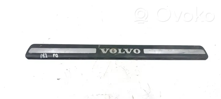 Volvo XC70 Moldura protectora del borde delantero 8659960