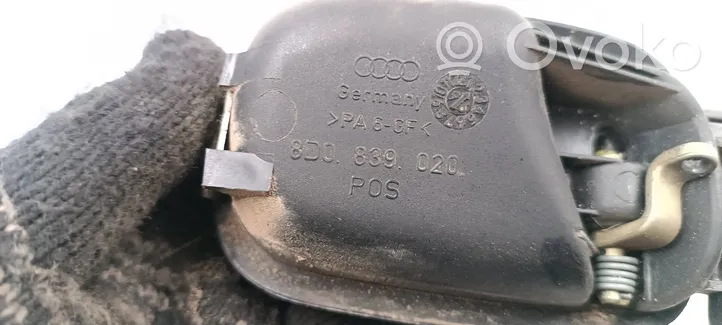 Audi A4 S4 B5 8D Klamka wewnętrzna drzwi tylnych 8D0839020