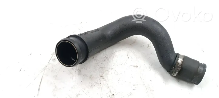 Volkswagen Golf III Tube d'admission de tuyau de refroidisseur intermédiaire 3A0145970