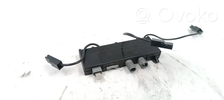 BMW 3 E36 Aerial antenna amplifier 1387751