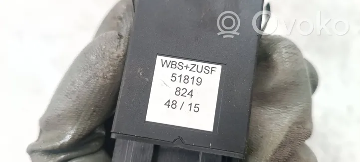 Audi A4 S4 B6 8E 8H Hätävilkkujen kytkin 4815