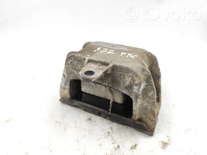 Audi A4 S4 B6 8E 8H Coussinet de boîte de vitesses 1J0199555