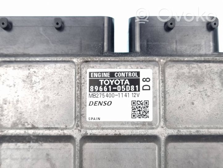 Toyota Avensis T270 Centralina/modulo del motore 8966105D81
