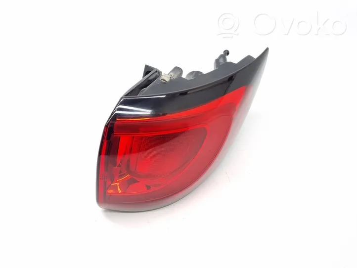 Chrysler Pacifica Rear/tail lights P68229026AA